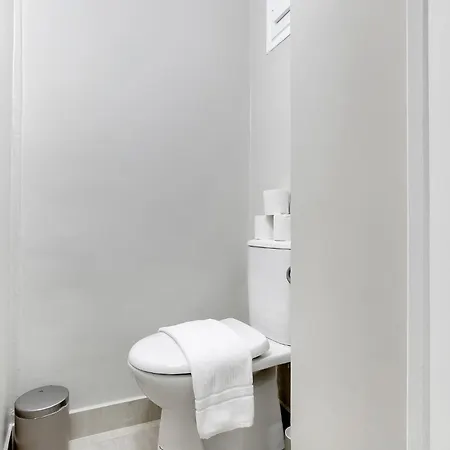 Apartment Stylish In Le Marais